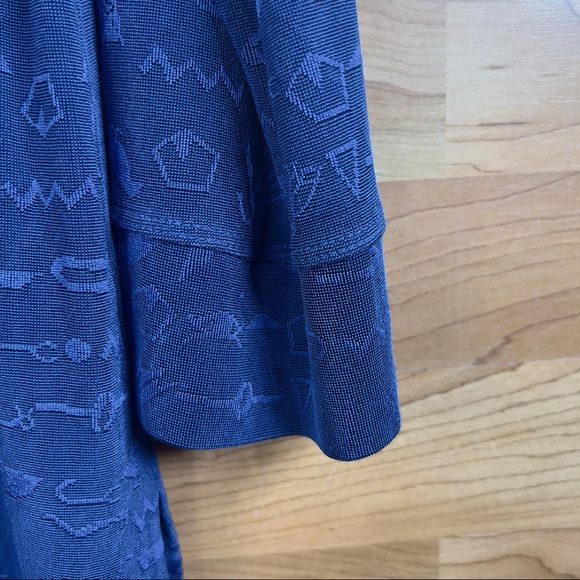 Chico’s Design Size 2 Tribal Print Buttonup Blouse with 3/4 Sleeves Blue - Picture 6 of 9